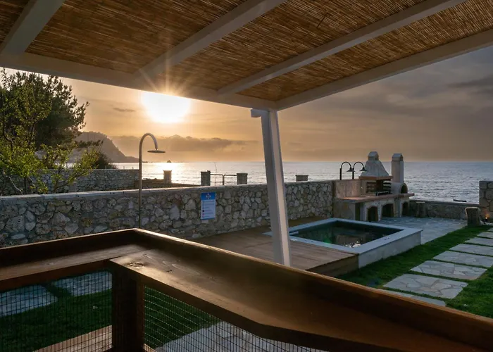 Feriested Junam Private Beachfront Áyios Nikítas