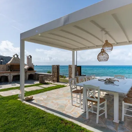 Junam Private Beachfront Áyios Nikítas